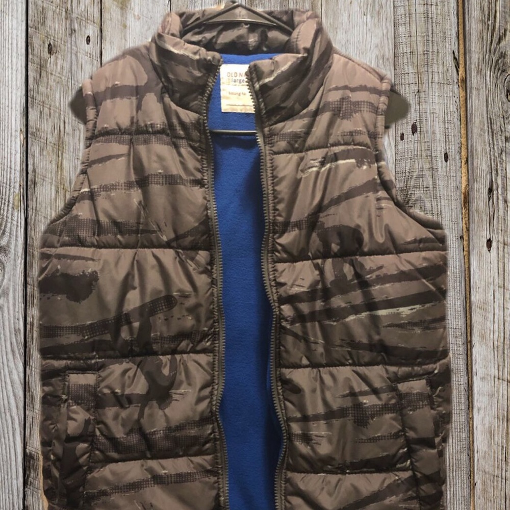 Boys Old Navy Puff Vest